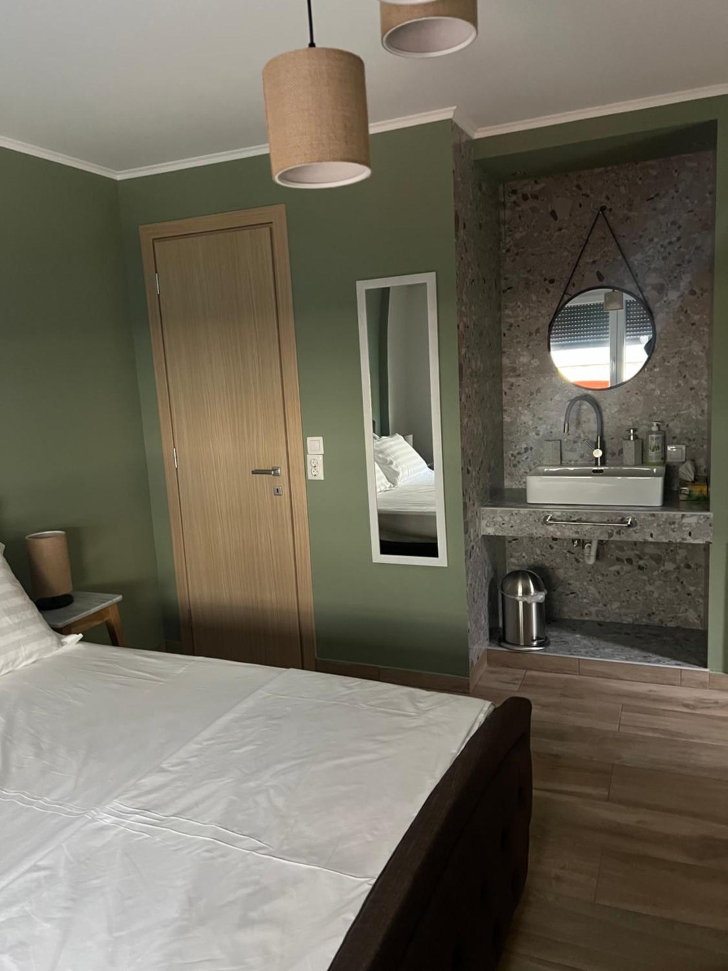 Drama'S Nest Apartment Luaran gambar